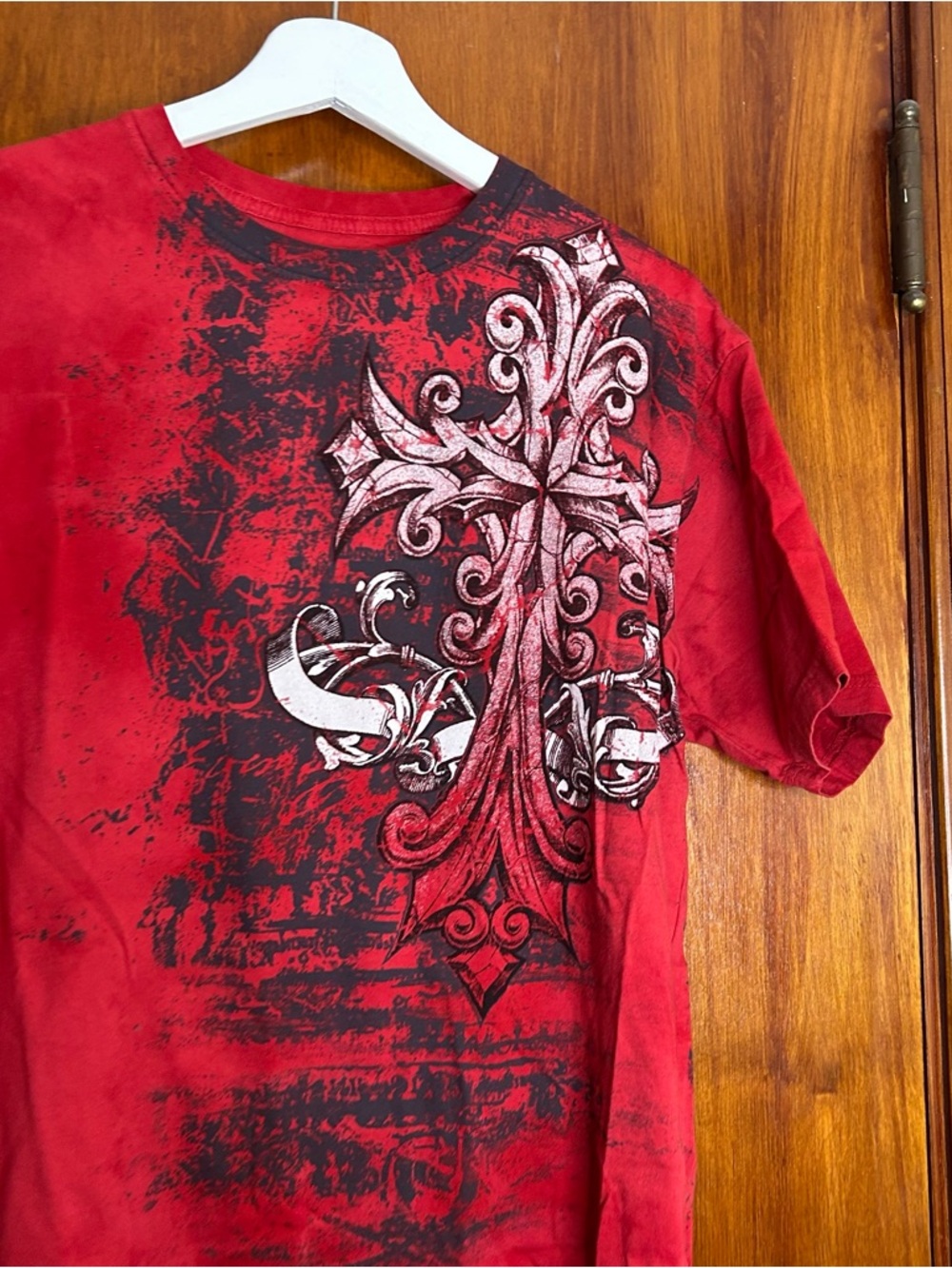 Affliction Short Sleeve Shirt Red Black Archaic Tee Graphic Print Cross Large - Picture 2 of 9